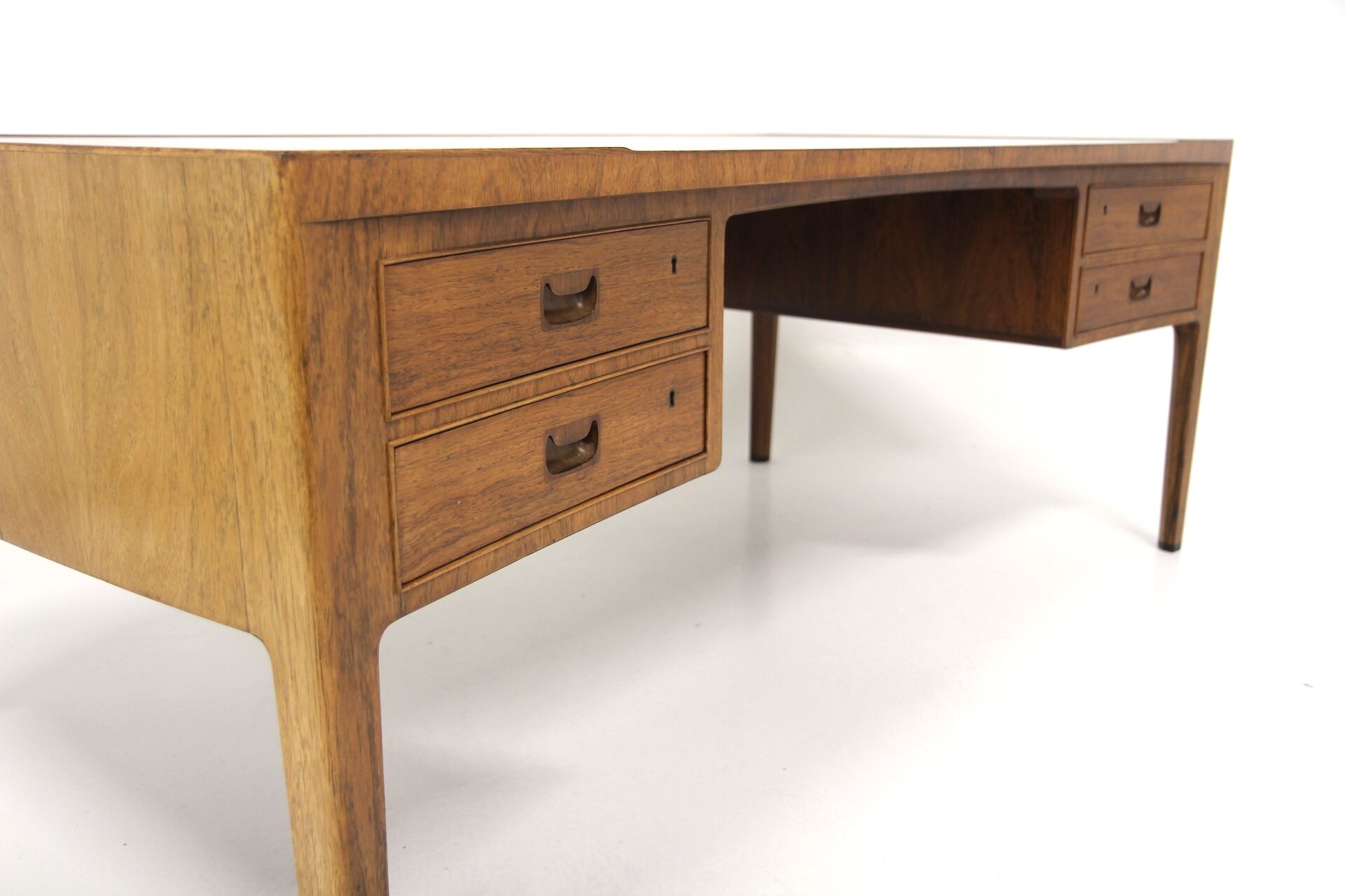 Scandinavian desk in rosewood, Sweden, 1950