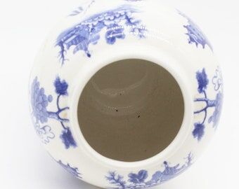 Ceramic vase cauldon