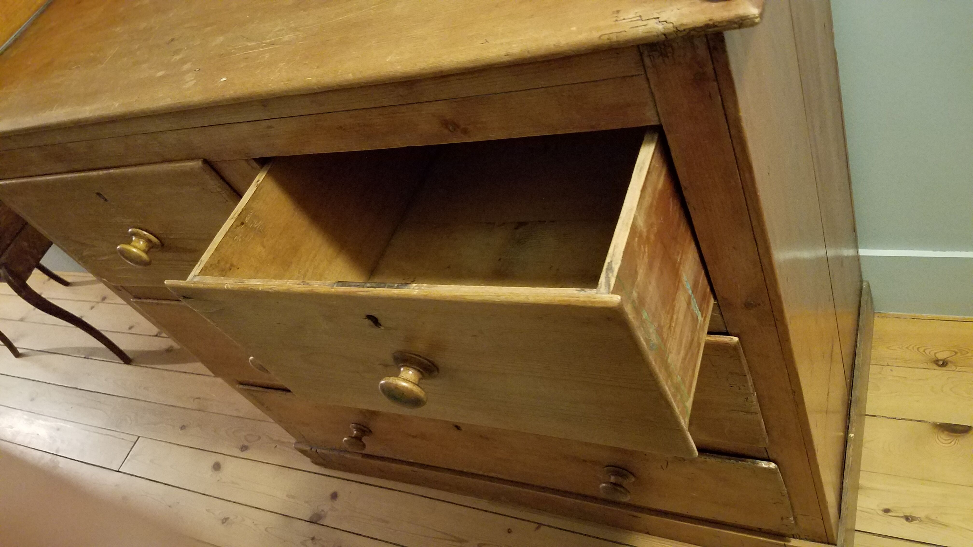 English chest of drawers nineteenth in pine
