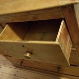 English chest of drawers nineteenth in pine