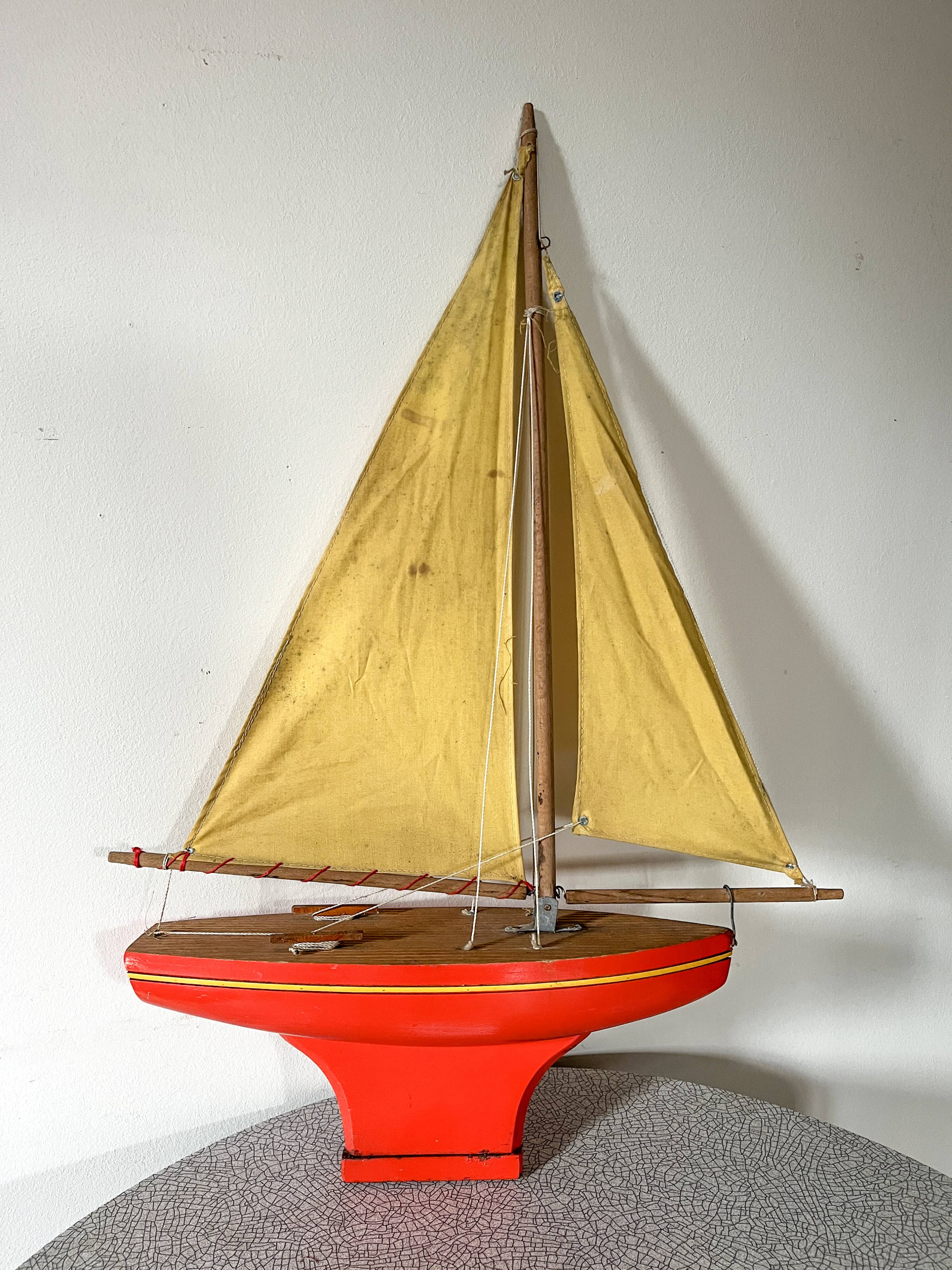 Tirot 401 wooden basin sailboat, vintage toy