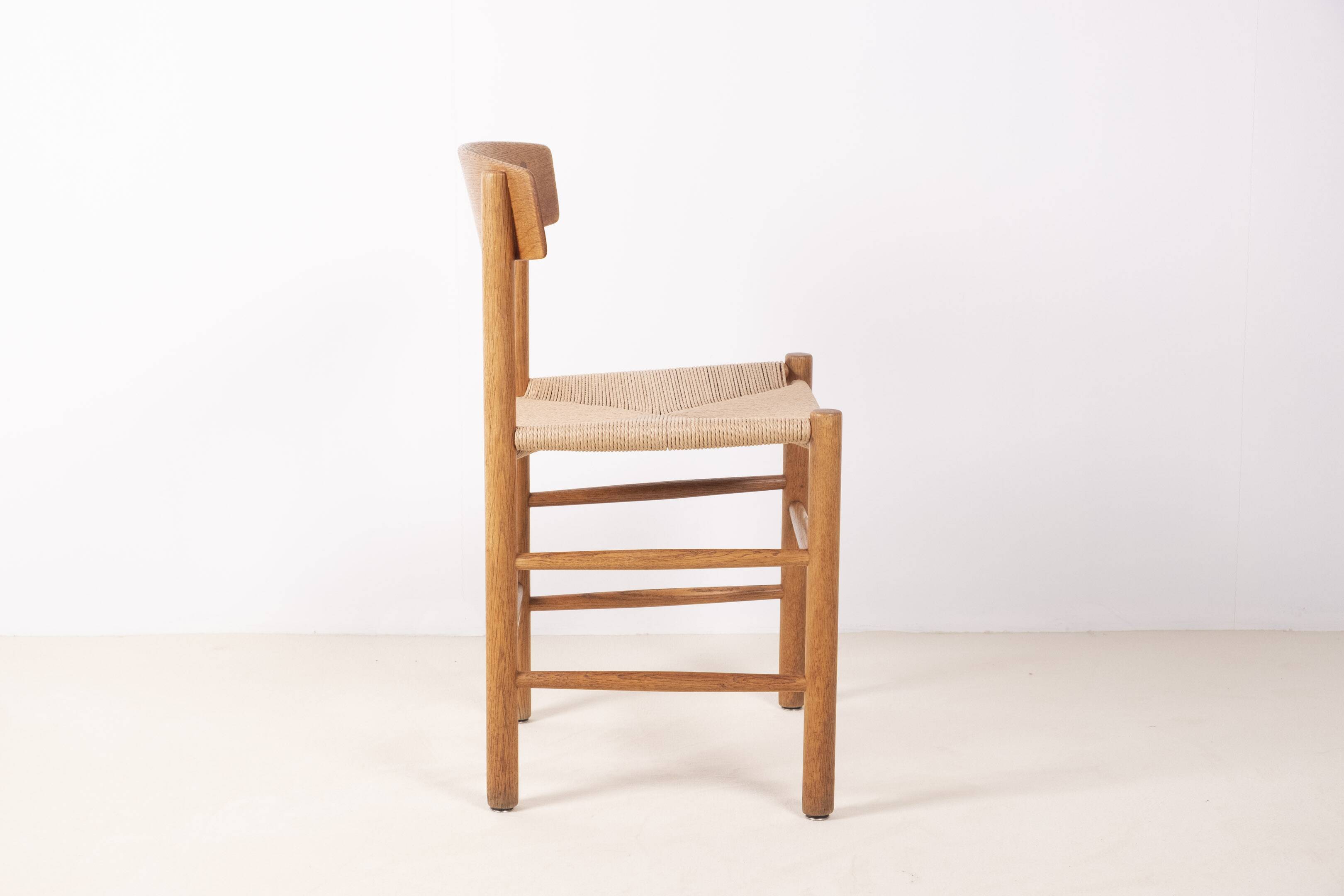 Børge Mogensen J39 People's Chair in Oak, 1950s Denmark