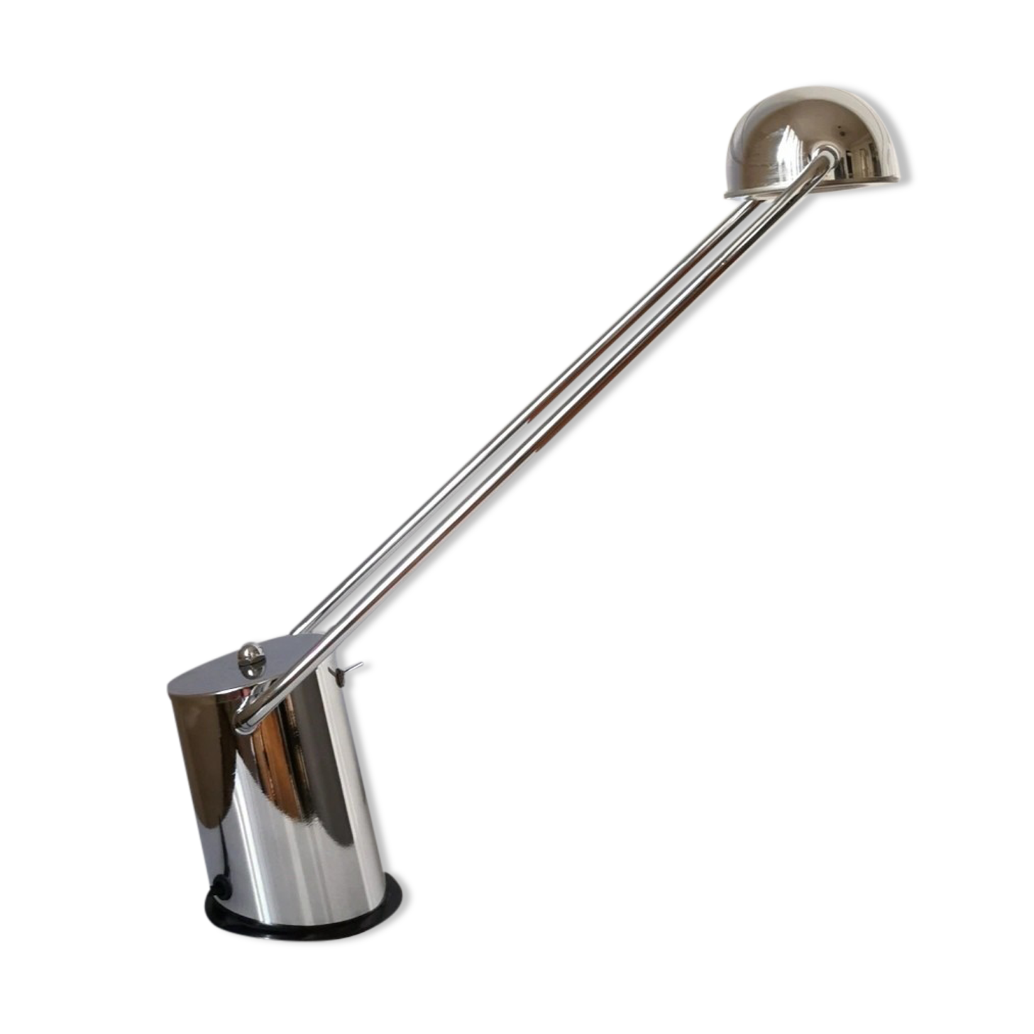 Chrome desk lamp, 197p