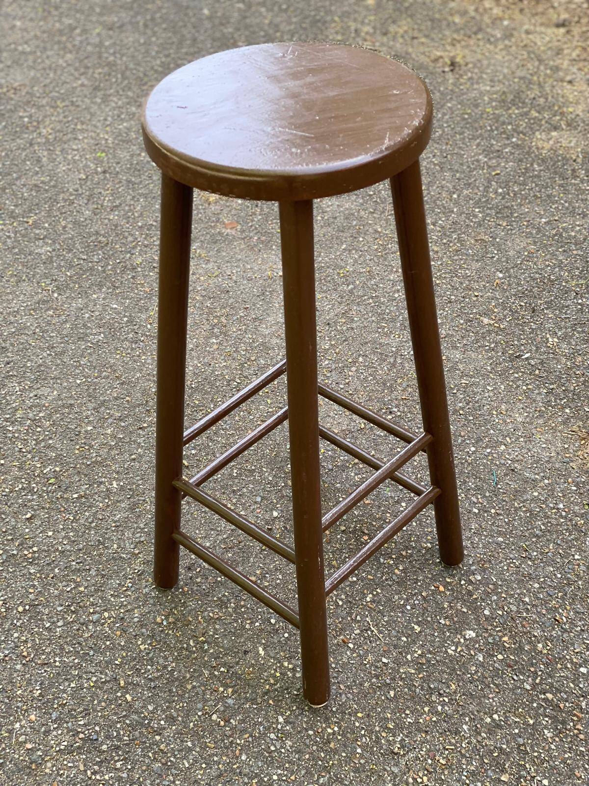 Vintage high bar stool in solid wood 72cm