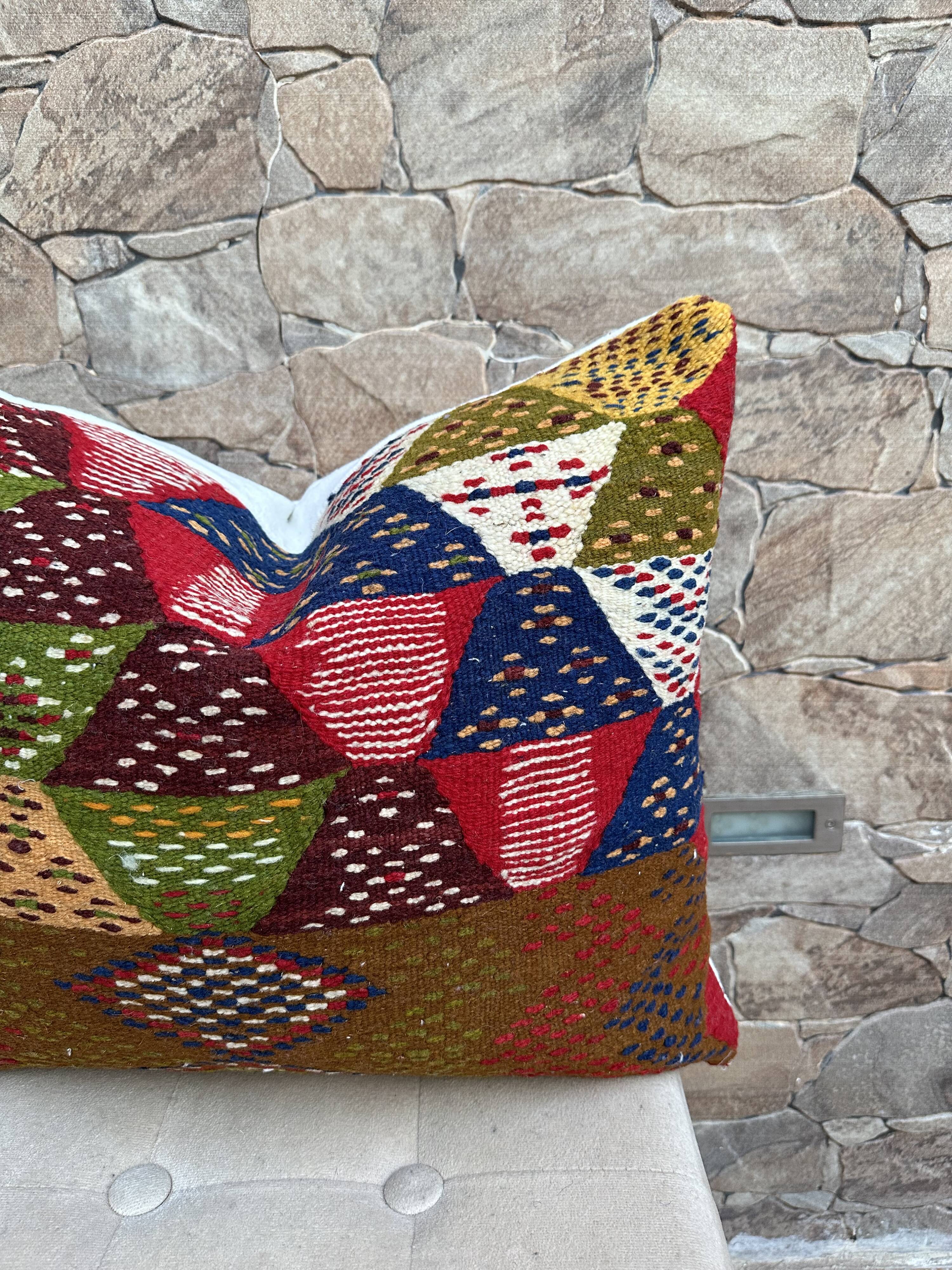 Housse de coussin kilim berbère vintage, coussin en laine marocaine