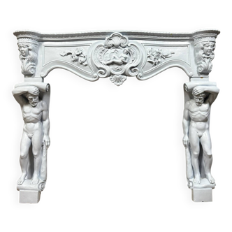 Cheminée de château style Renaissance en plâtre peint signée Del Torrione