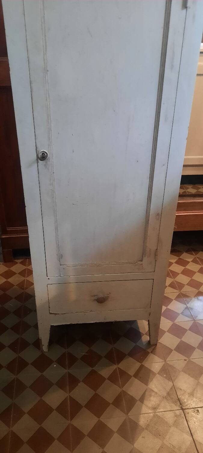 Vintage armoire