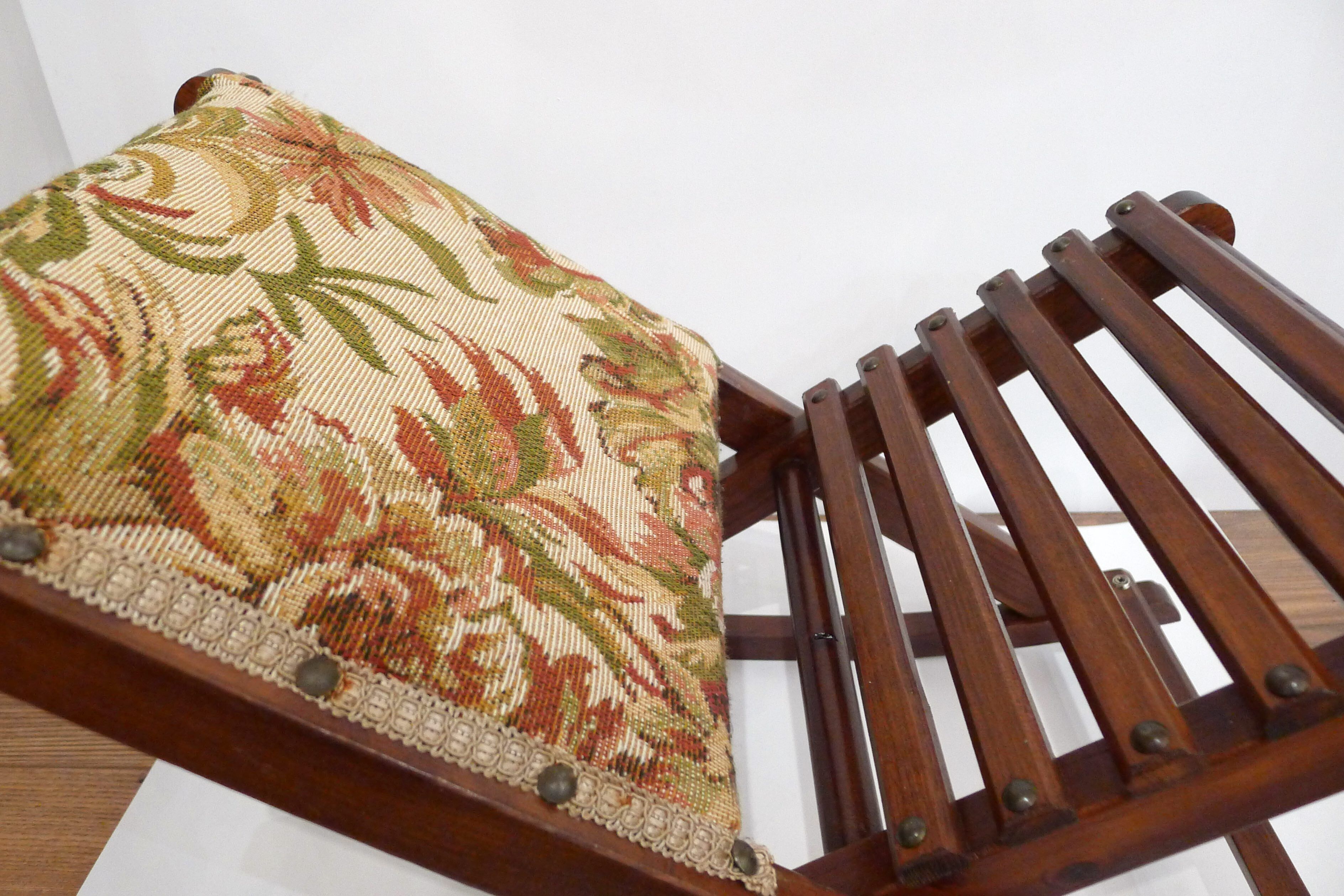 Footrest / small seat rocker