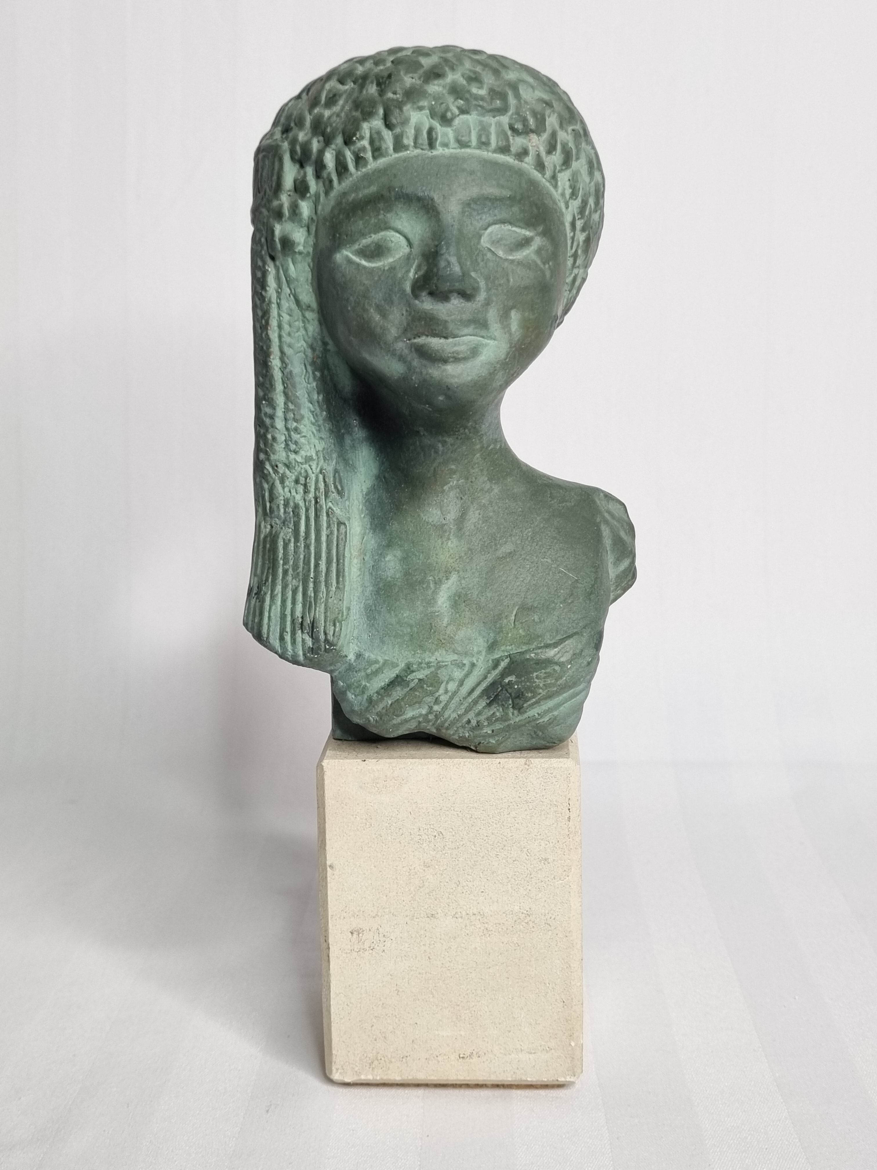 Bust of Maketaton, daughter of Nefertiti in patinated plaster in imitation of bronze, 24 cm