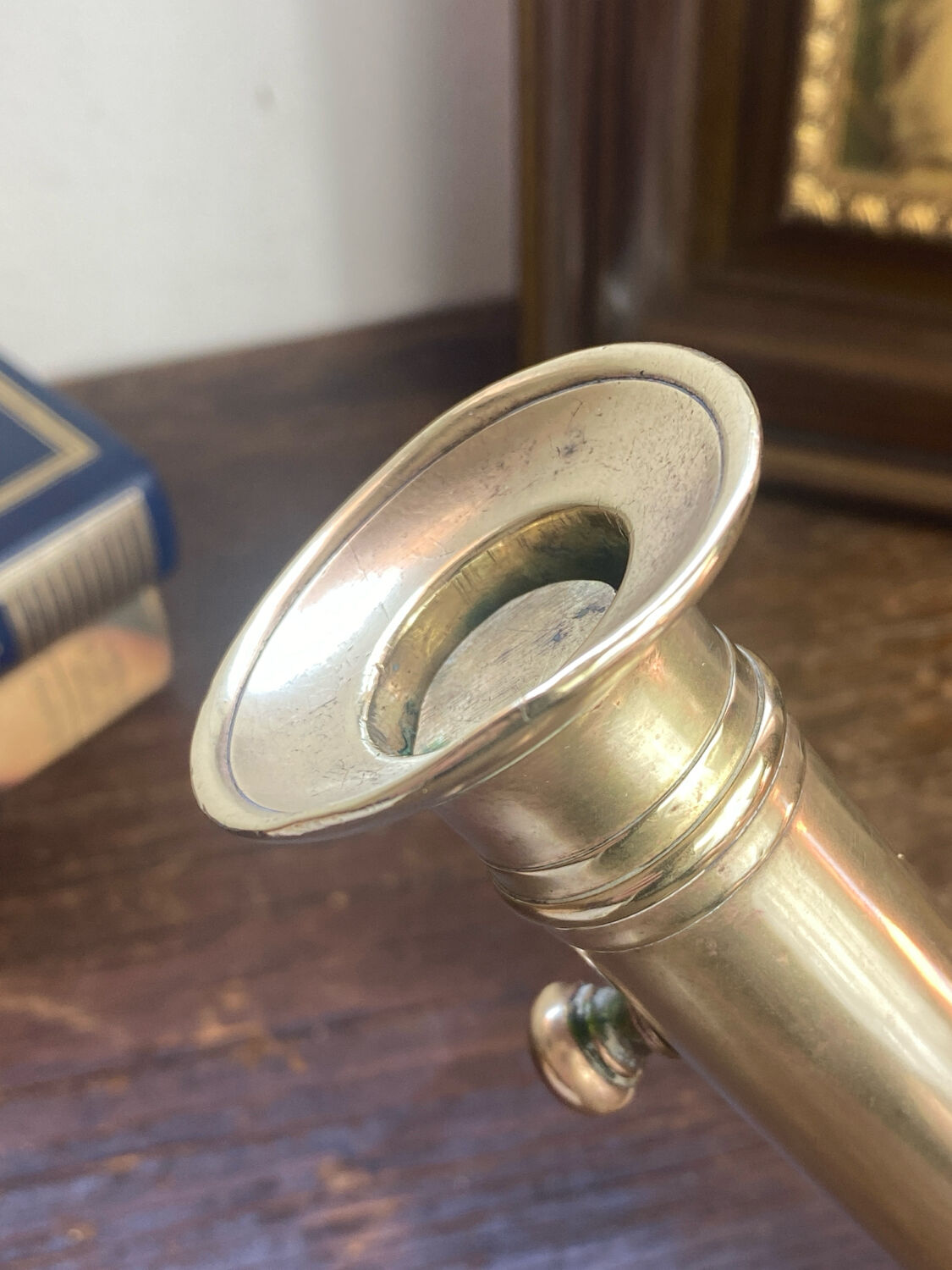 Push candle holder in brass