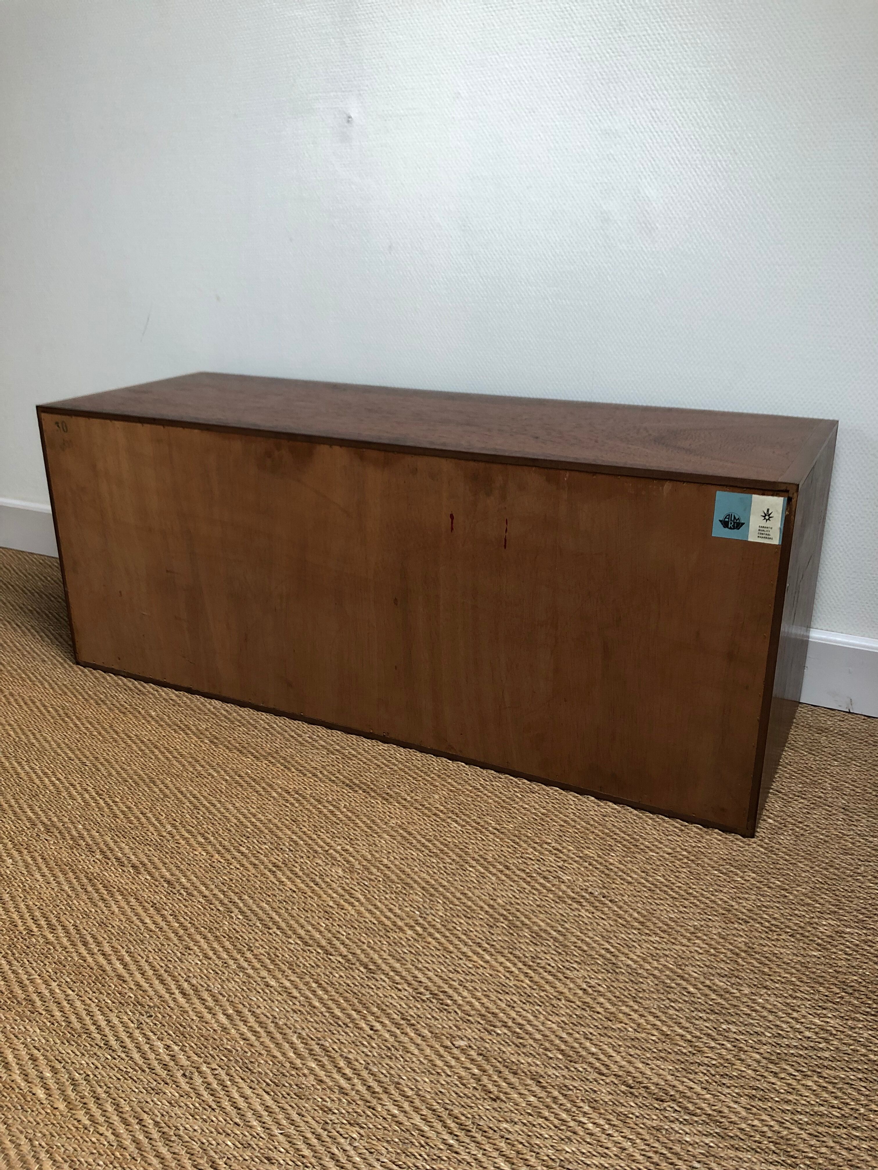 Wall-mounted sideboard