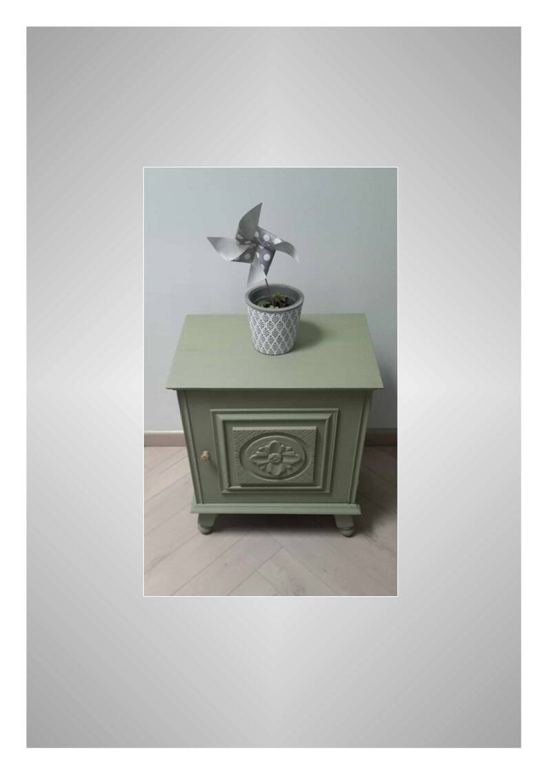 Bedside table with floral carvings