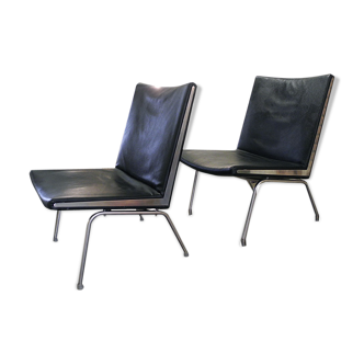 Pair of armcahirs "airport AP40" by Hans J Wegner
