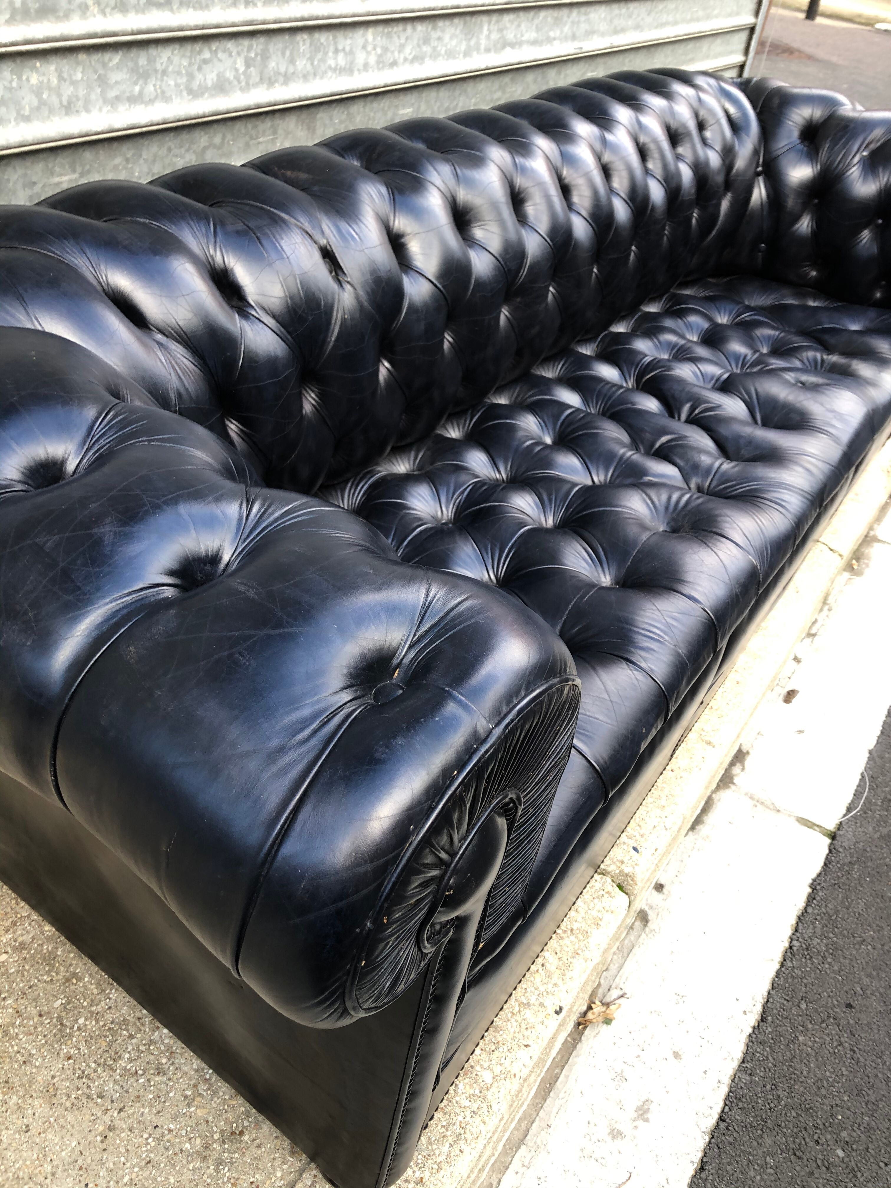 Chesterfield black sofa