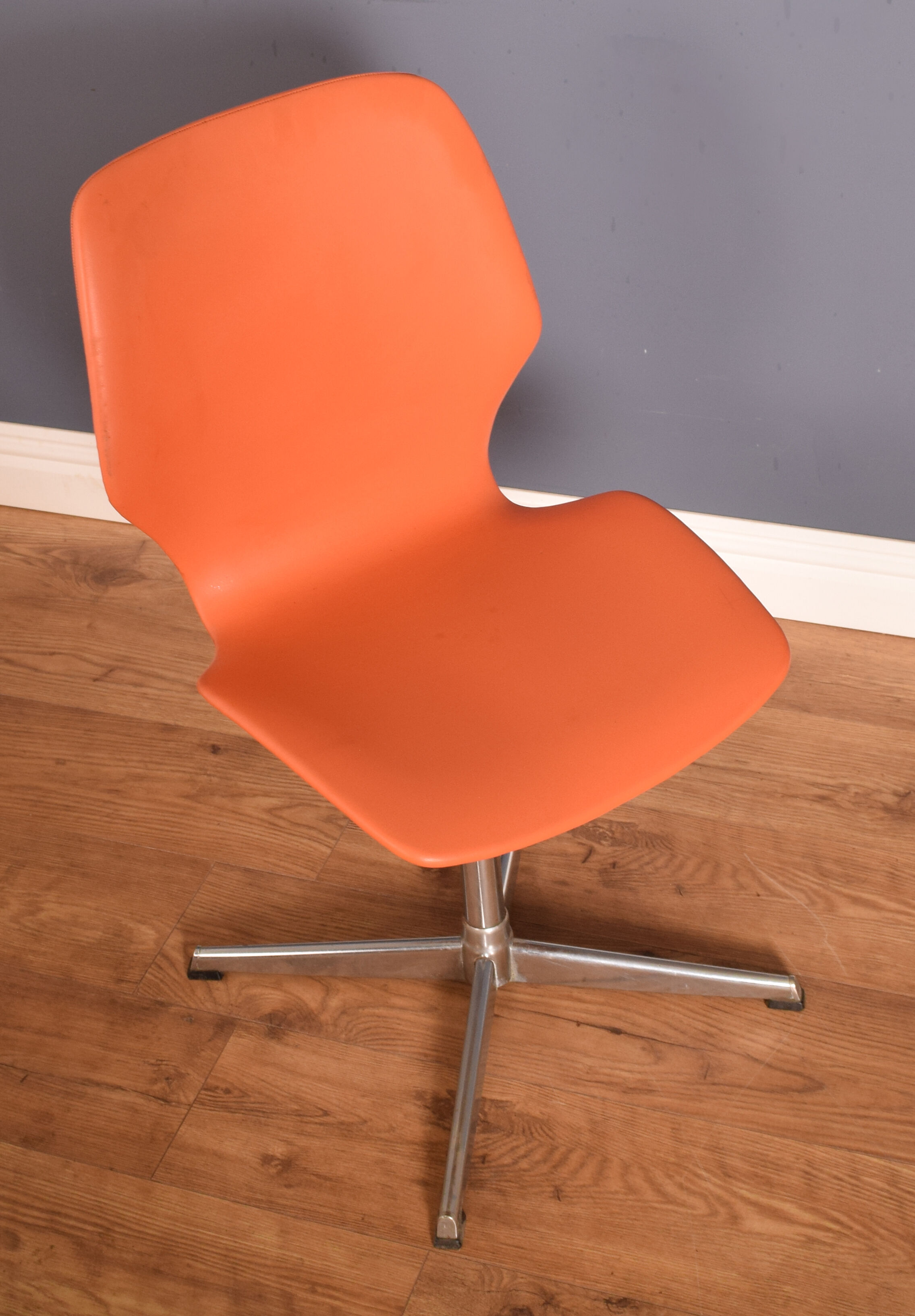 Chaise de bureau années 1960