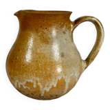 Light-turned sandstone pitcher
