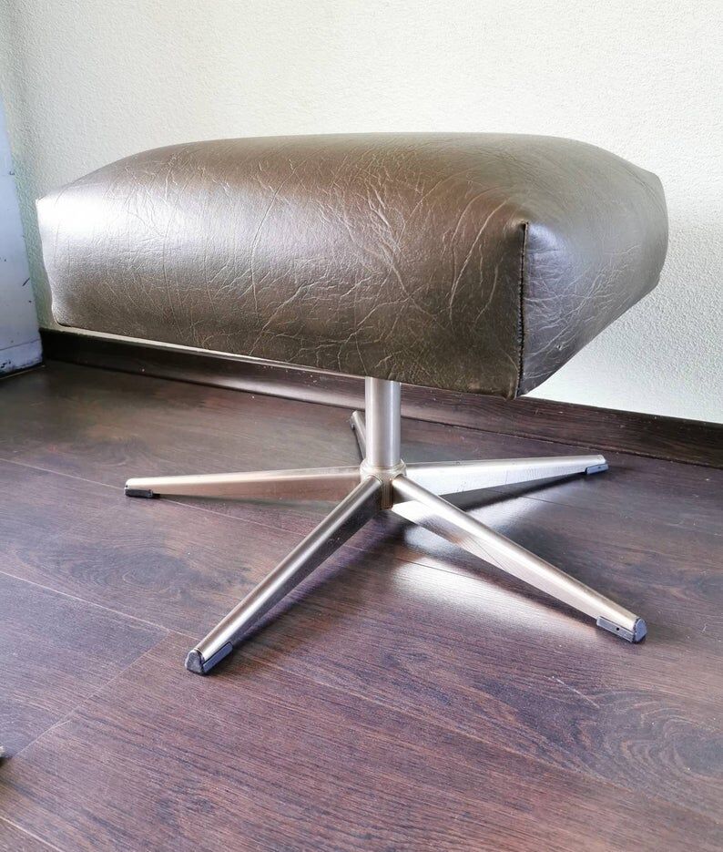 Metal footrest with 70cm leather coating