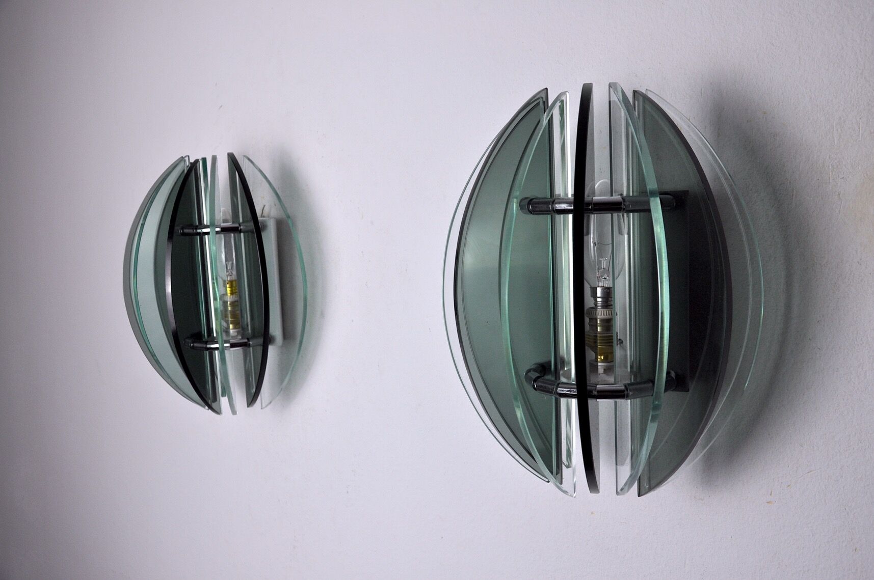 Pair of Veca wall lamps, two-tone murano glass, Italy, 1960