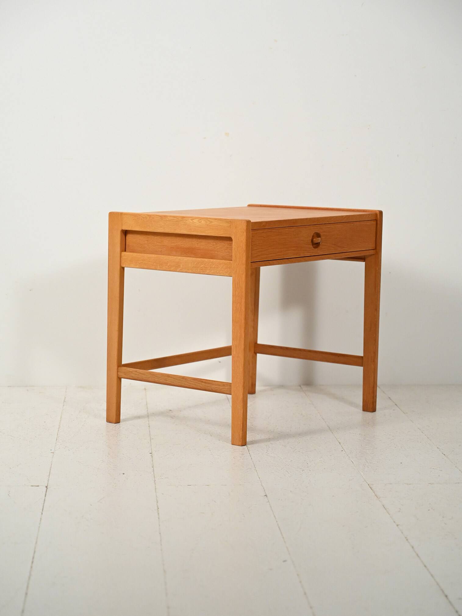 Table de couture scandinave par Egström & Myrstrand