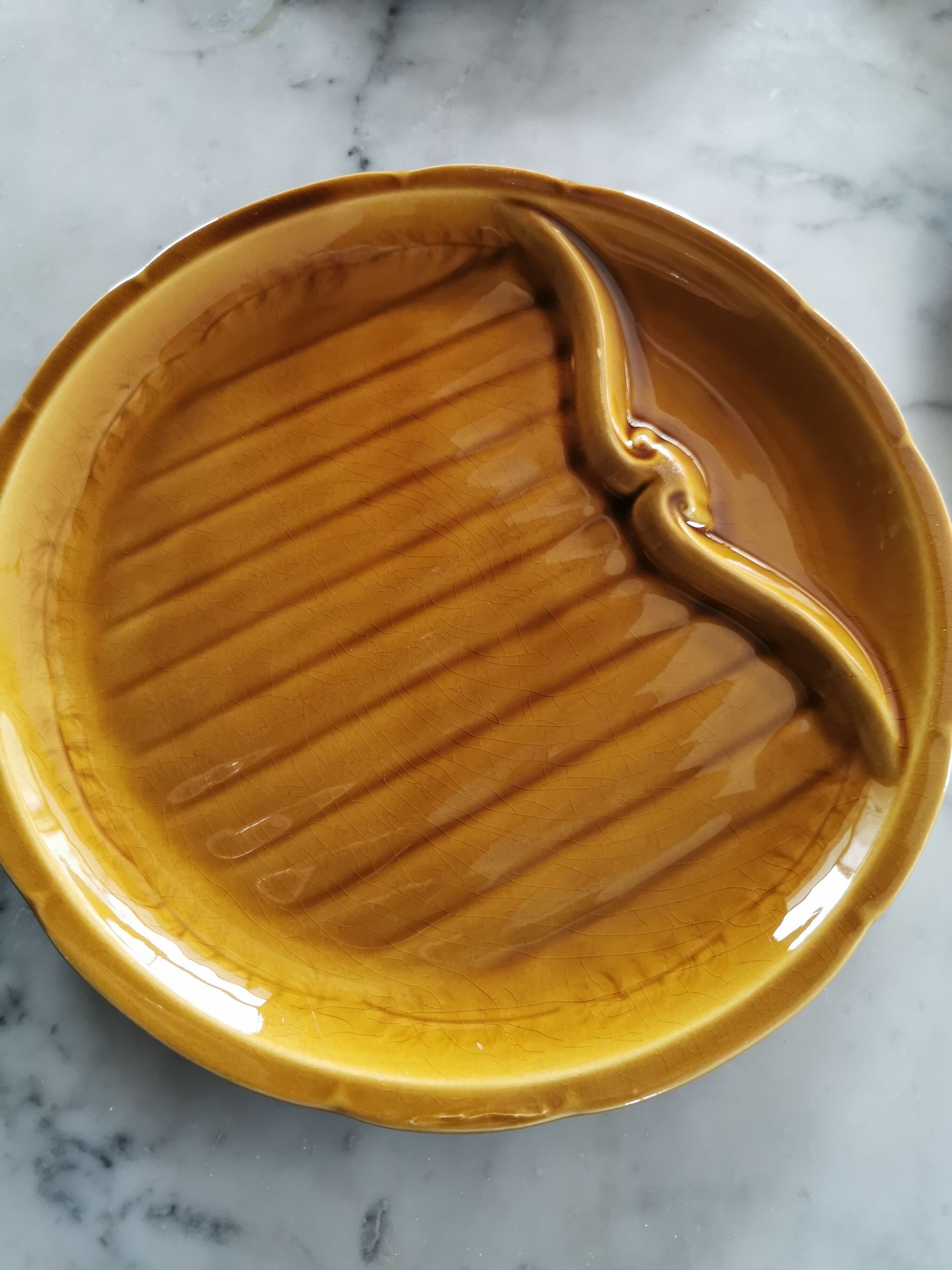 Lot of 8 plates Vintage Gien France