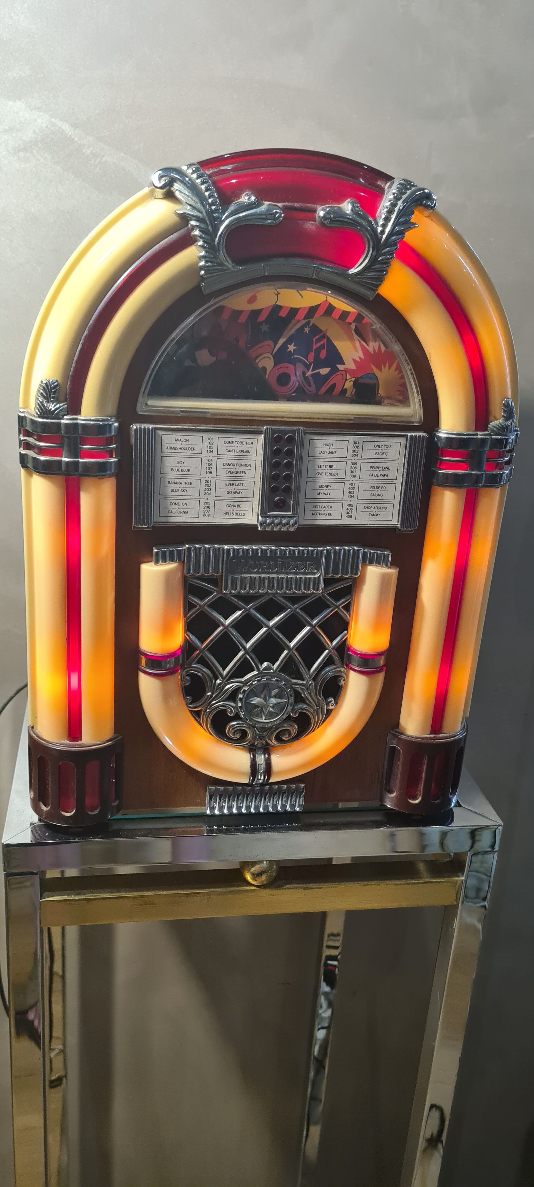 Jukebox wurlitzer cassette 1975 très deco
