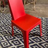 Chaise enfant design rouge