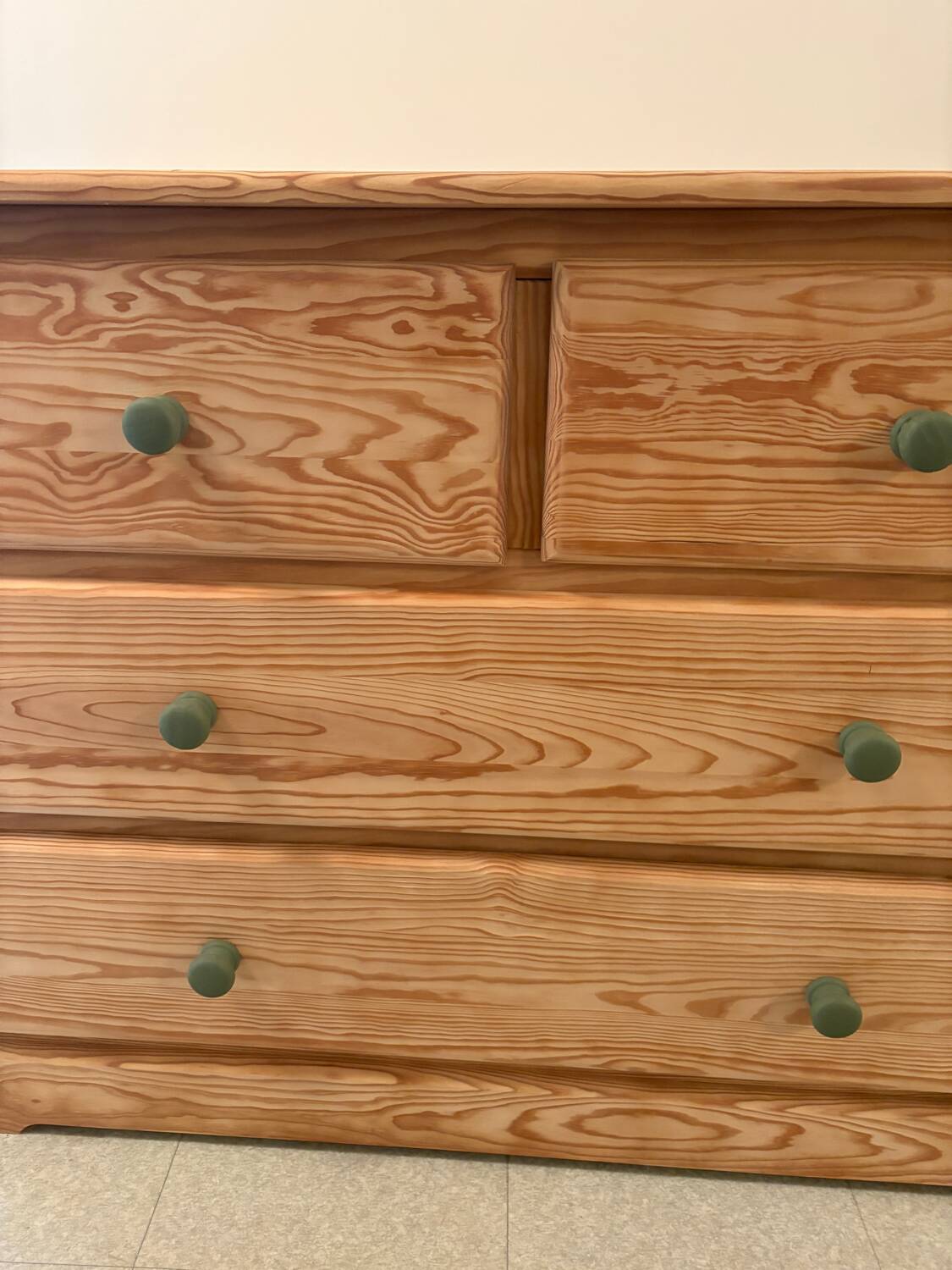 Natural pine chest of drawers - green knobs