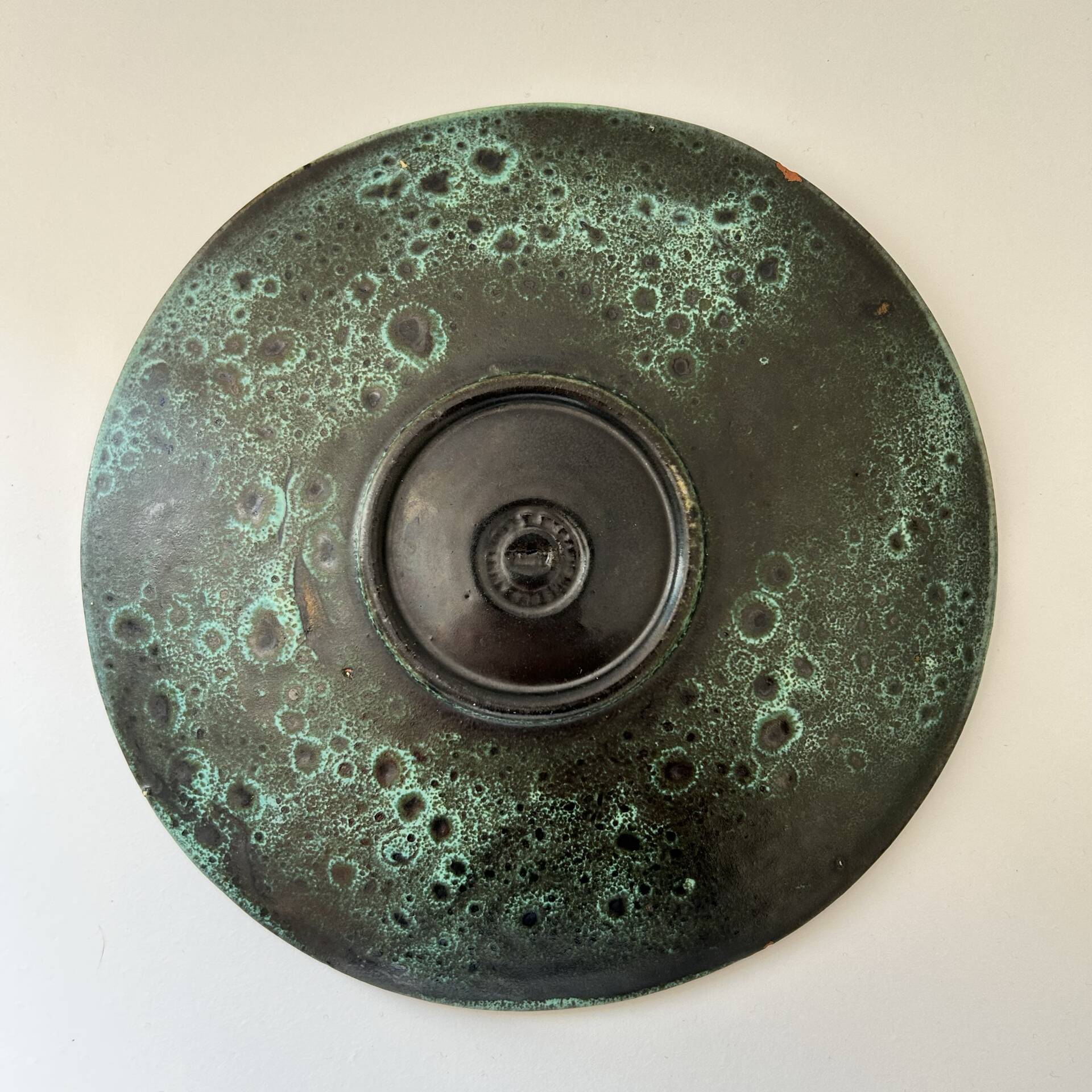 Flat mid-century décor bird