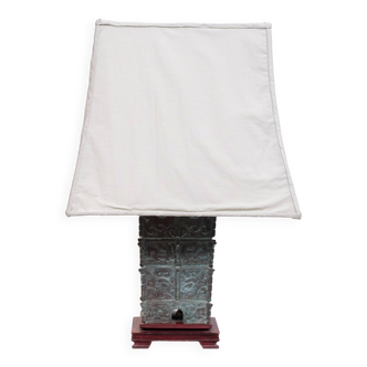 Grande lampe de table Pagode orientale en bronze avec abat-jour 1960