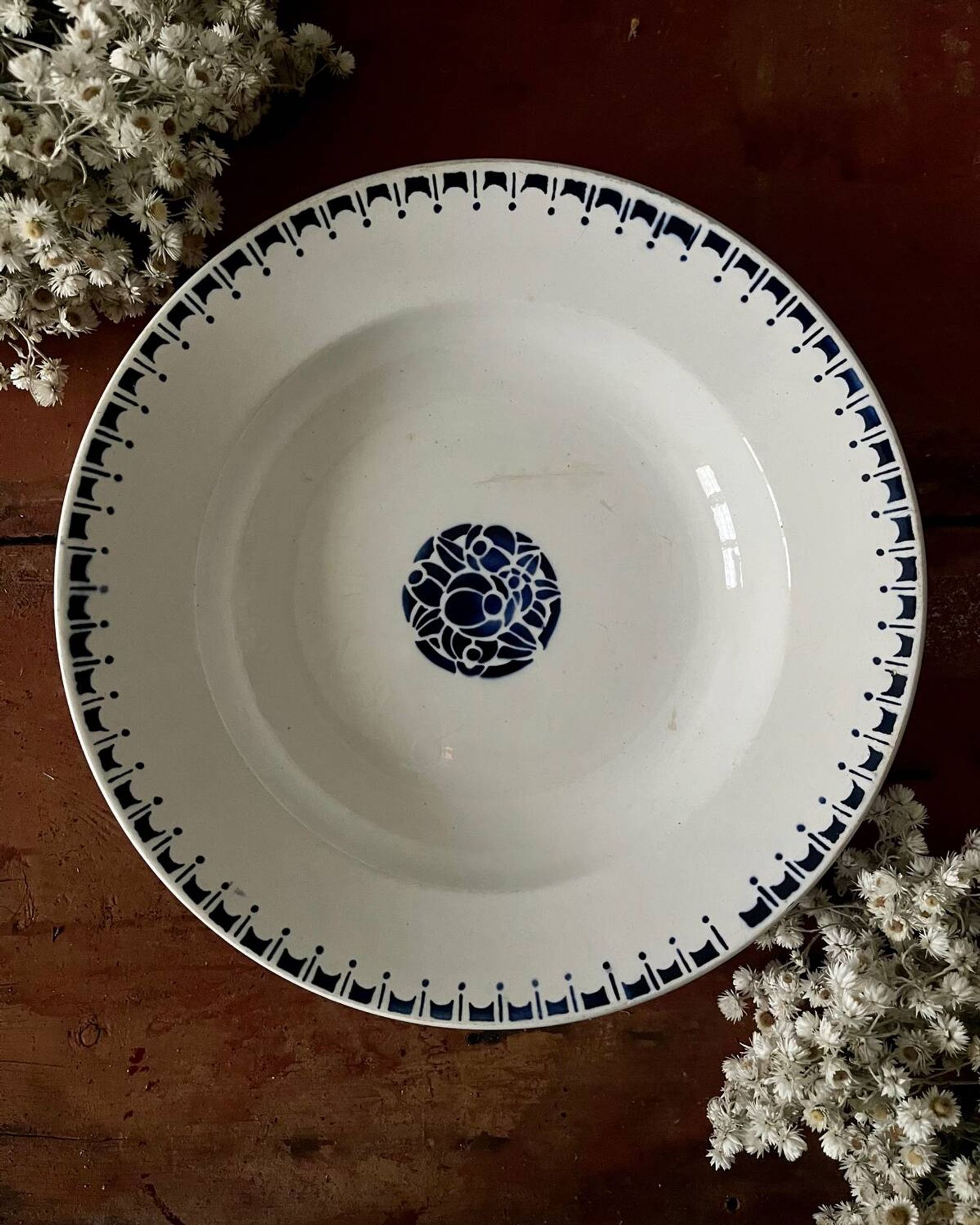 Saint Amand hollow round dish