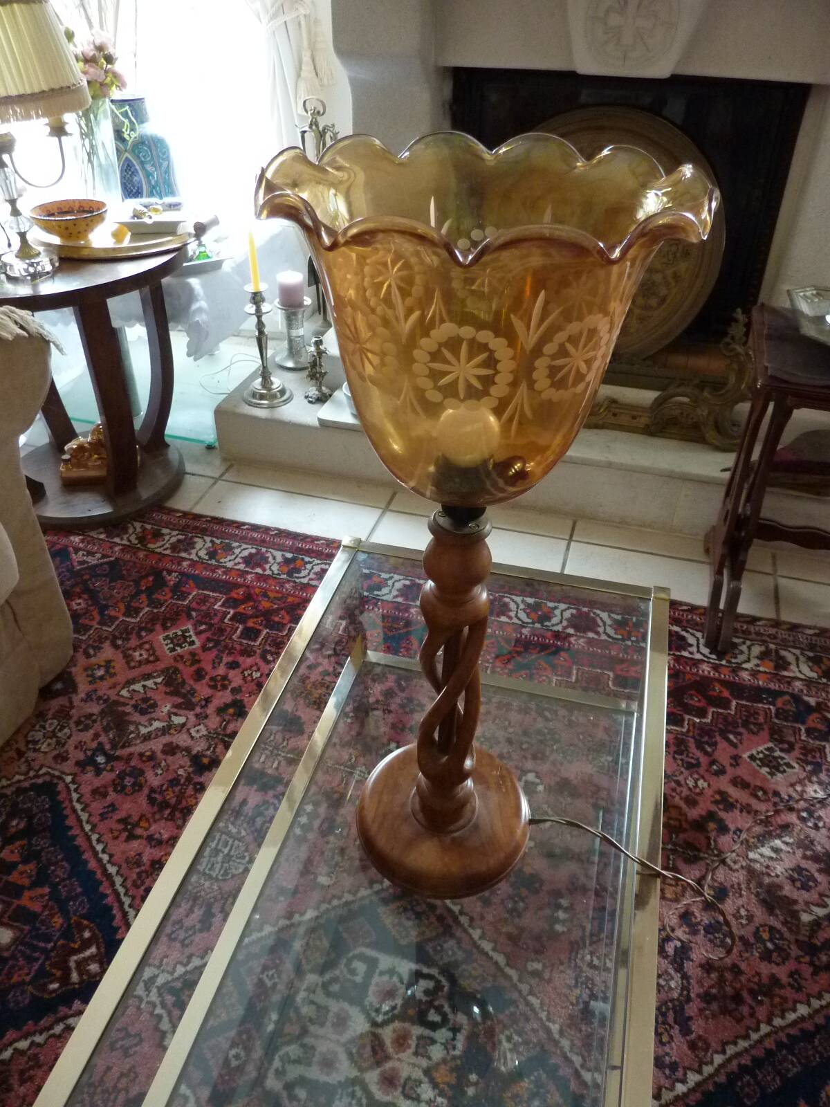 TWISTED WOODEN FLOOR LAMP, ENGRAVED GLASS GLOBE