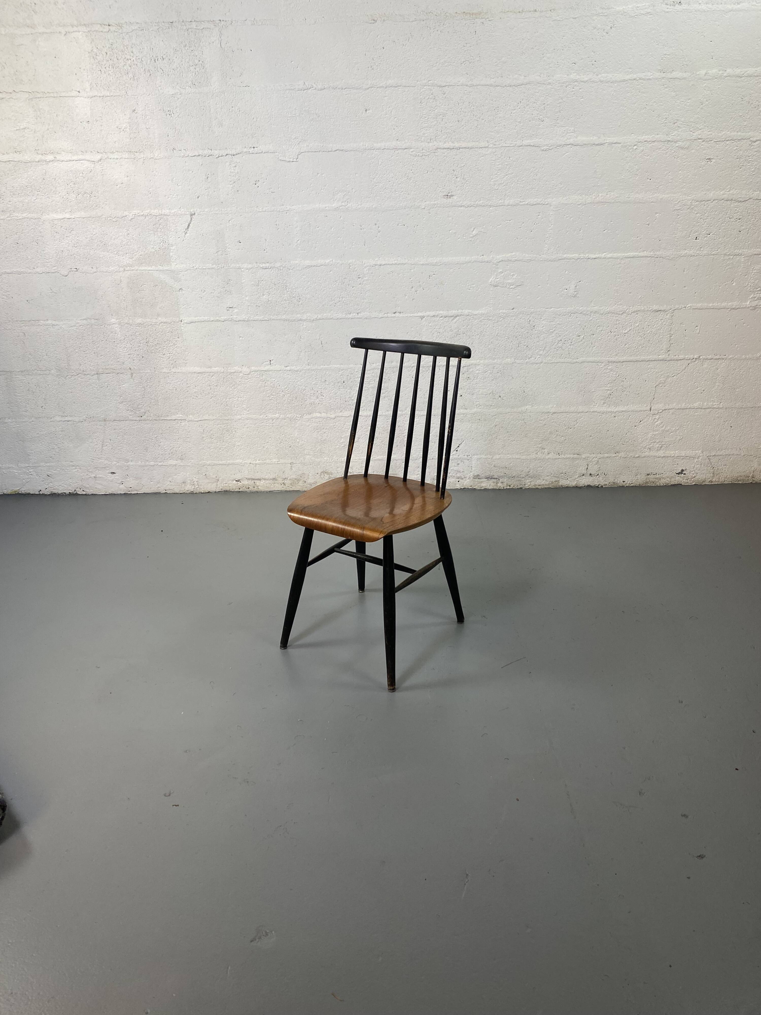Chaise Fanett attribuée à Ilmari Tapiovaara