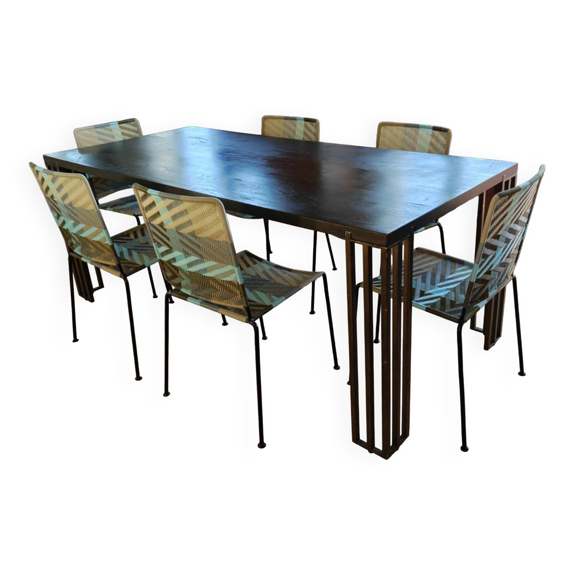 Contemporary dining table