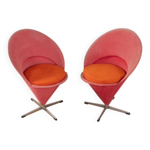 Chaises cônes uniques
