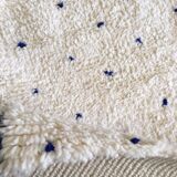 Beni ouarain carpet with blue polka dots 117x157cm