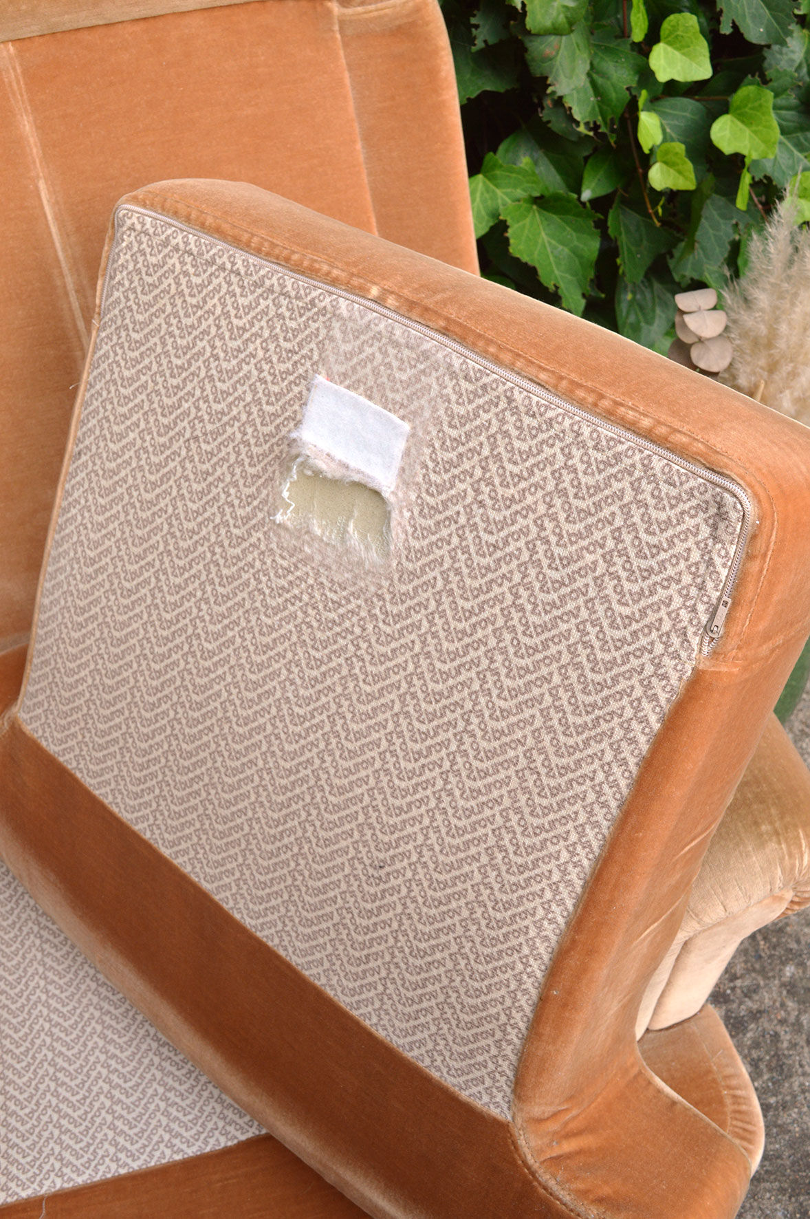 Fauteuil velours peach