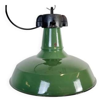 Lampe à suspension industrielle en émail vert, années 1960