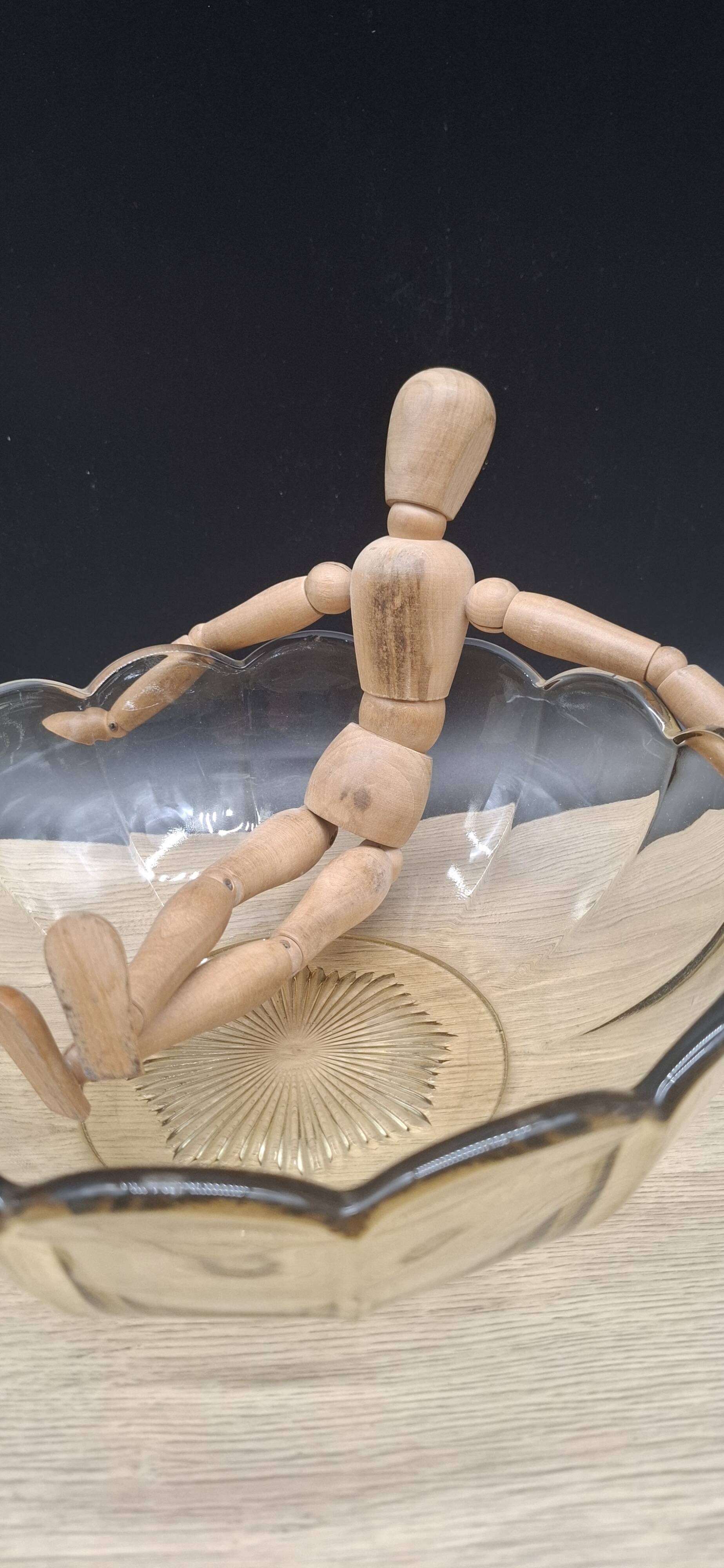 Amber salad bowl, Manage glass