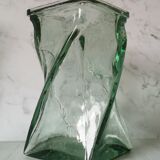 Vase design verre torsadé