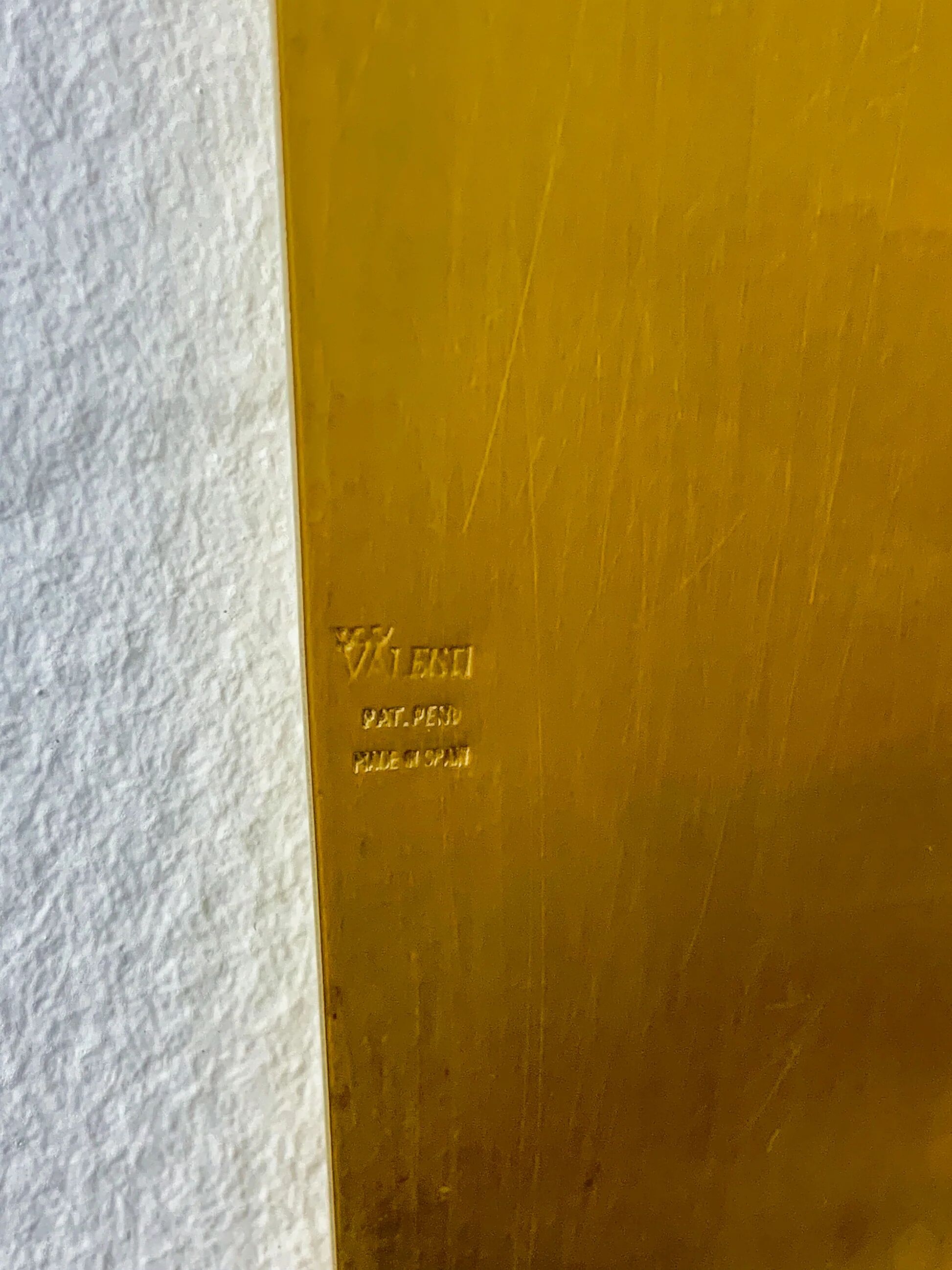 Valenti brass & leather wall-mounted magazine rack, Spain, 1970s
