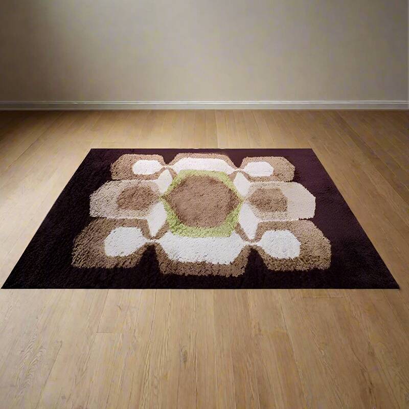Tapis space age des années 1970 en laine. fabriqué en italie