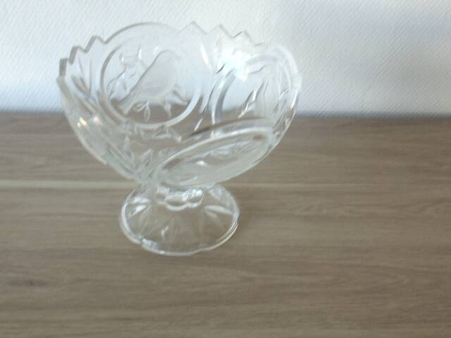 Crystal footed bowl with bird decoration – Art Deco style – H 19 cm