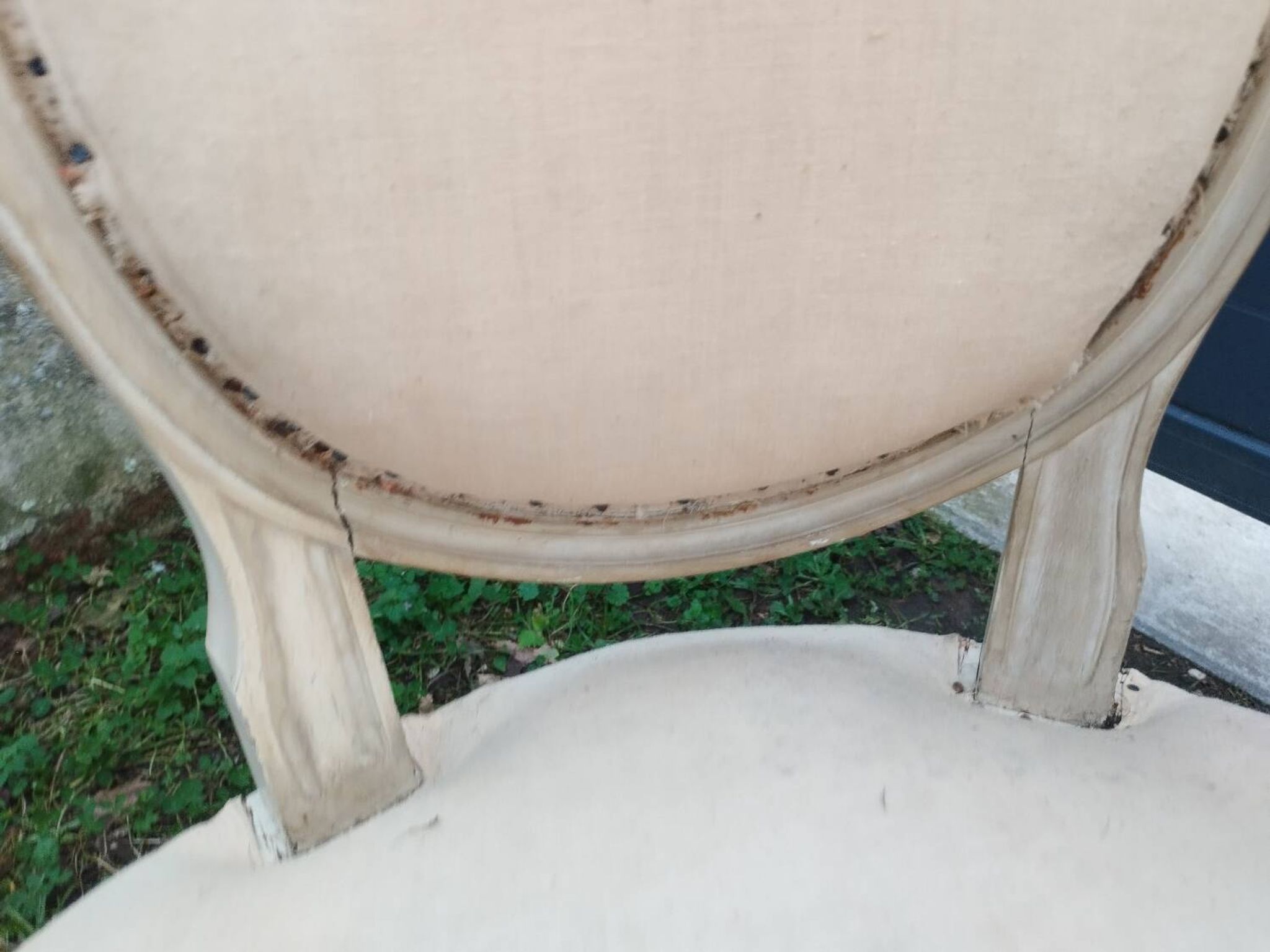 Antique armchair in Louis XVI style from the late 19th century.