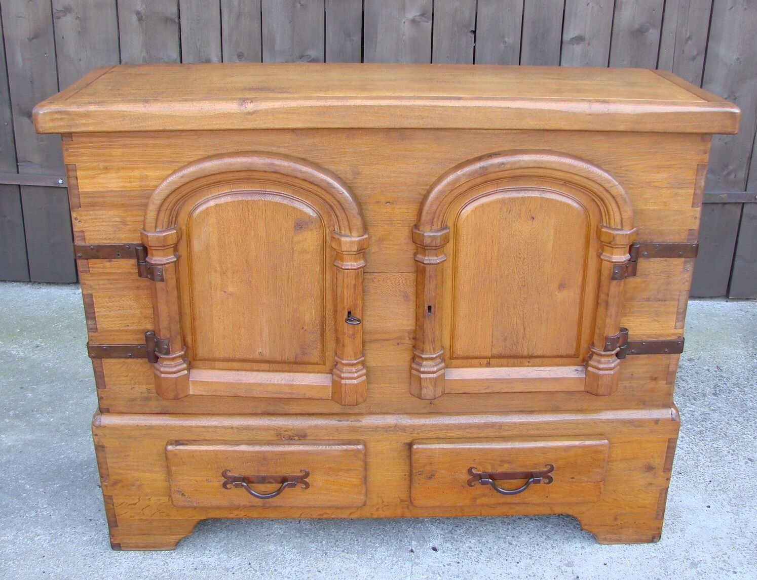 Oak chest of drawers, 50s