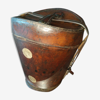Double-hat leather case case around 1870