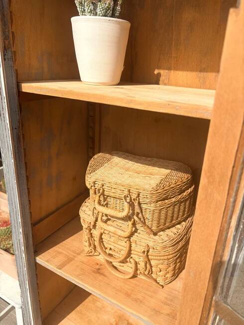 Petite armoire vitrée vintage « Simone »