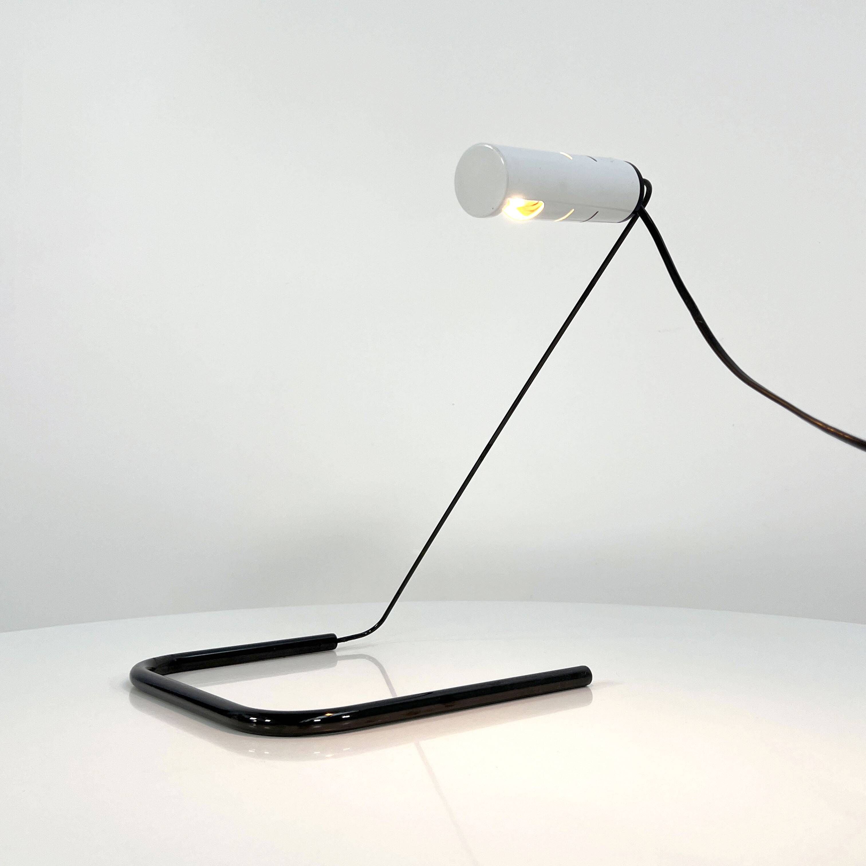 Slalom desk lamp by Vico Magistretti for Oluce, 1980