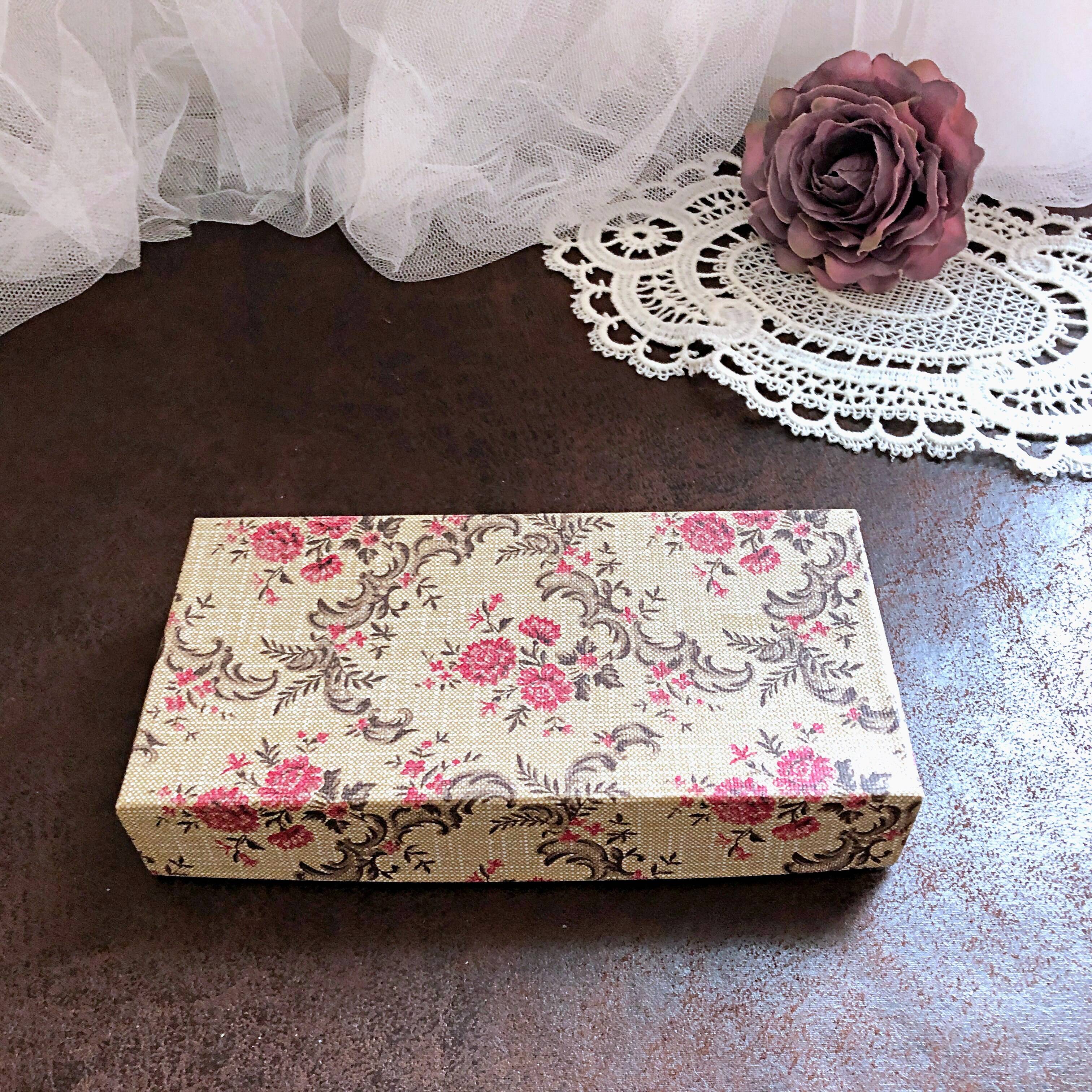 Box of 6 vintage dessert or cake forks