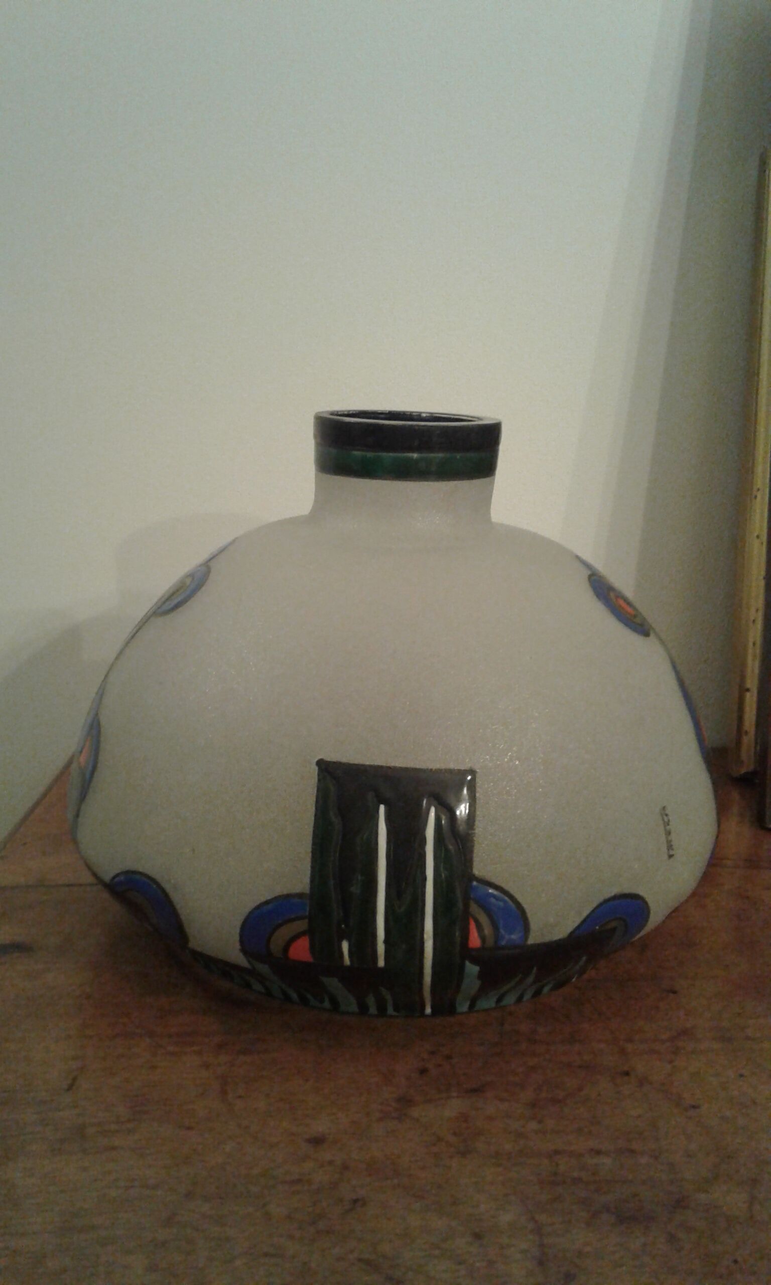 Vase art deco, signé Leune verre granité