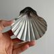 Shell-shaped bowl, snail feet